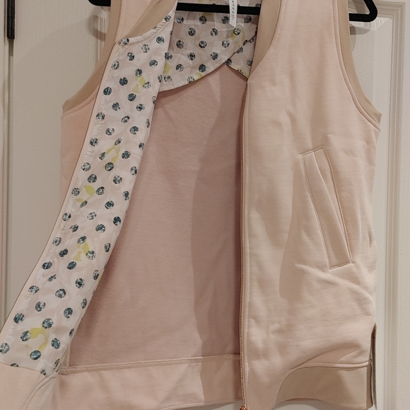 Lululemon Departure Vest in Parfait Pink / Naked / Naked - Picture 6 of 8